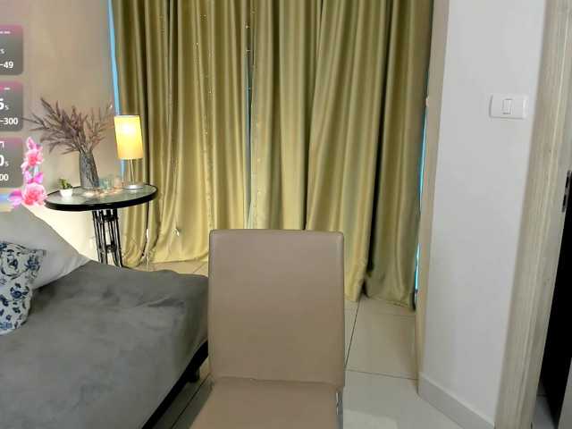 evelyne-xx live cam preview