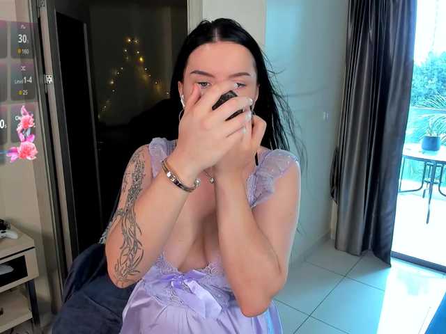 evelyne-xx live cam on BongaCams