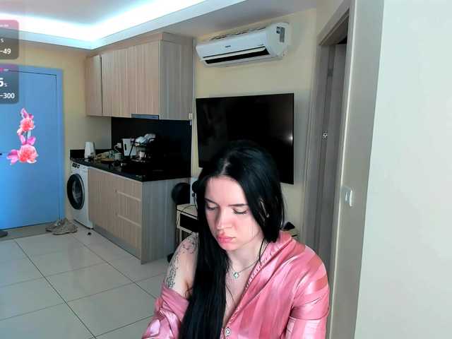 evelyne-xx live webcam show