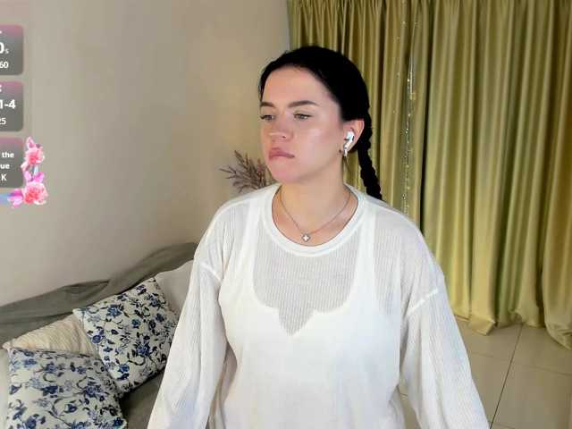 evelyne-xx, live now on BongaCams