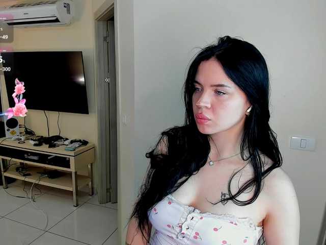 evelyne-xx live webcam show