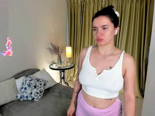evelyne-xx live cam preview