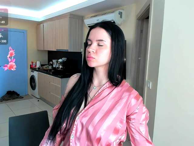 evelyne-xx online