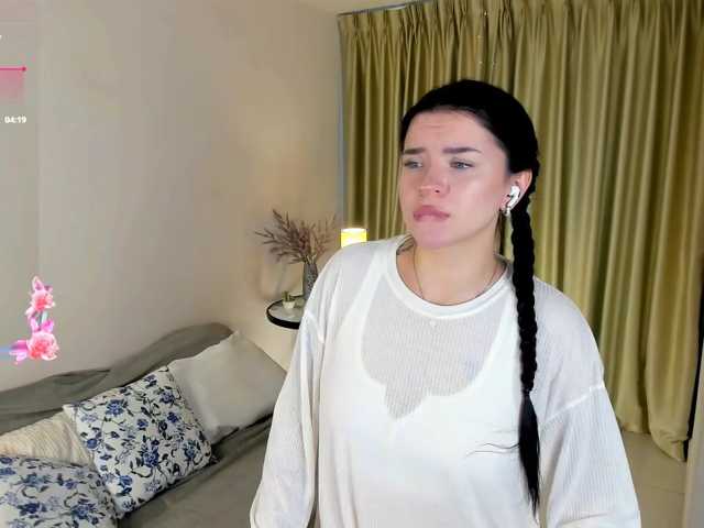 evelyne-xx, en directo ahora en BongaCams