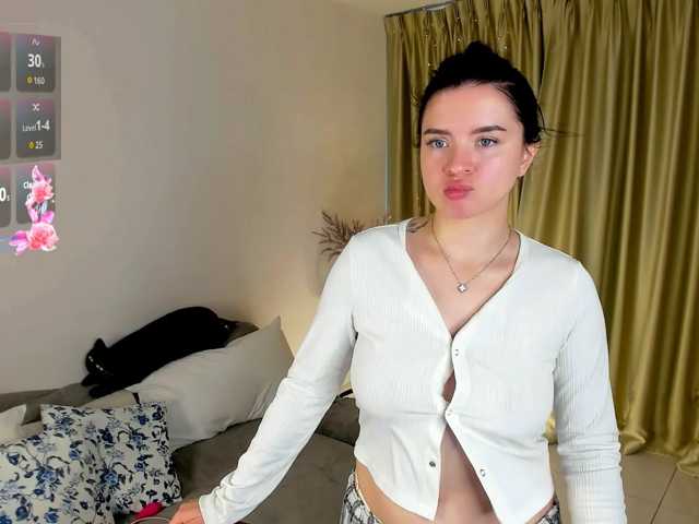 evelyne-xx live cam on BongaCams