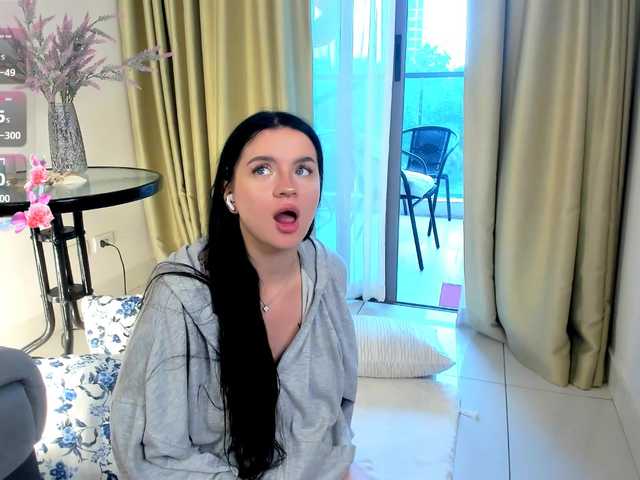 evelyne-xx live cam on BongaCams