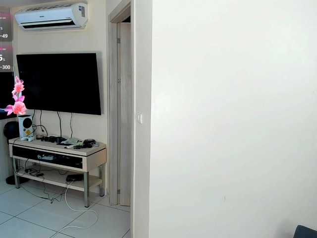evelyne-xx live webcam show