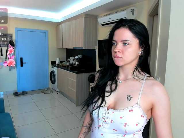 evelyne-xx live webcam show