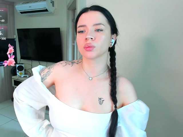 evelyne-xx cam belle