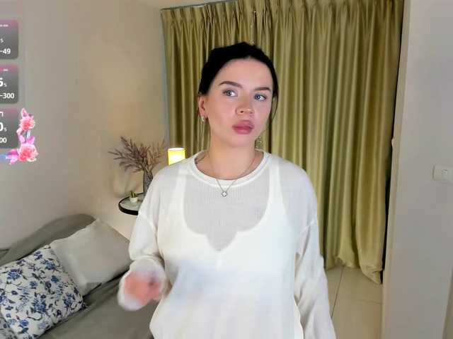 evelyne-xx, live now on BongaCams