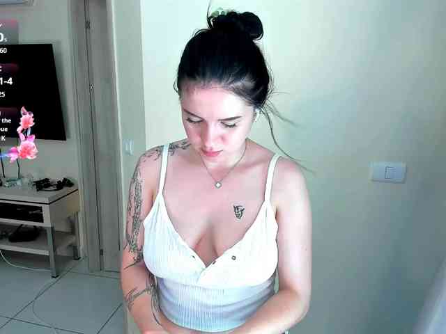 evelyne-xx webcam