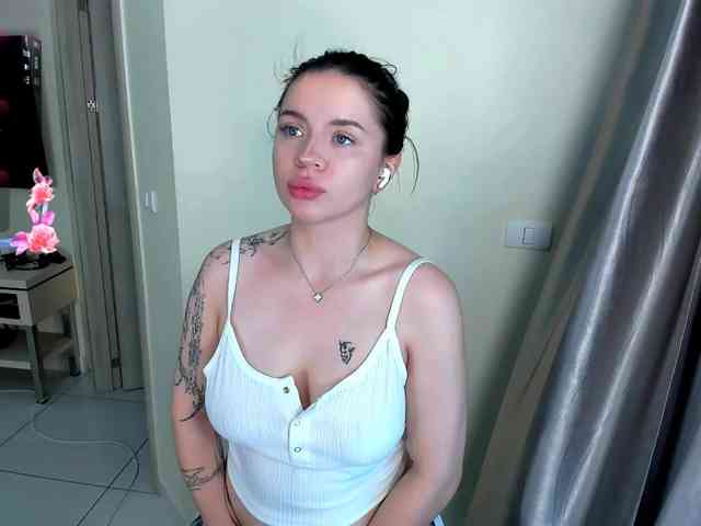 evelyne-xx webcam