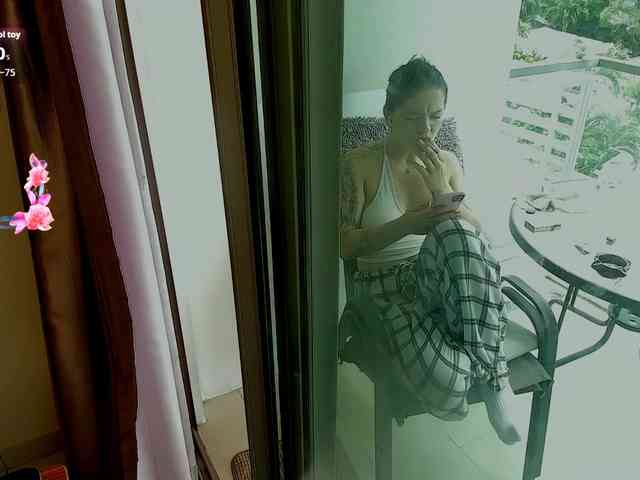 evelyne-xx webcam