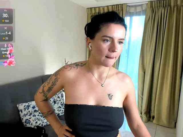 evelyne-xx