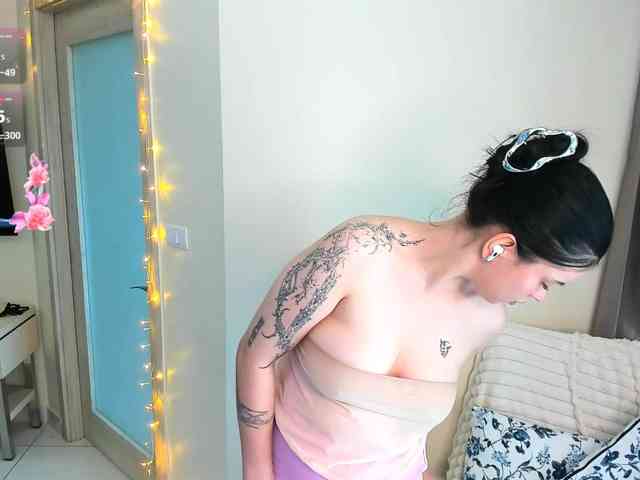 evelyne-xx webcam