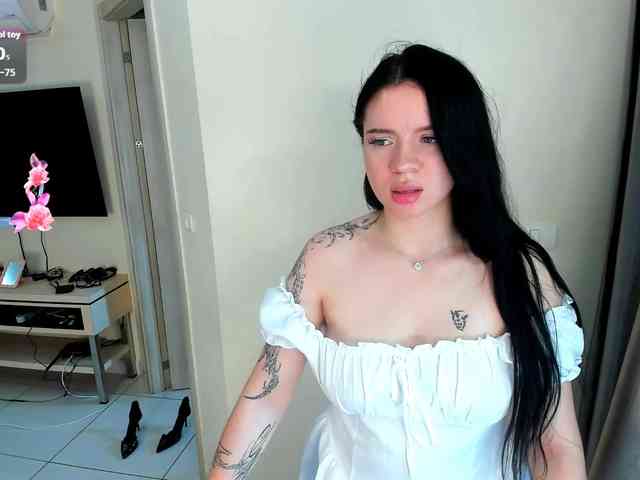 evelyne-xx evelyne-xx