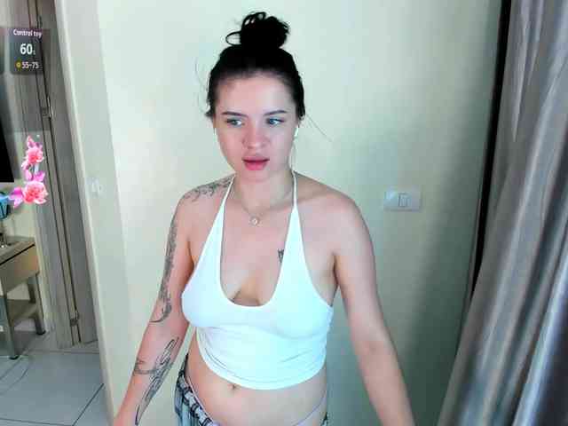 evelyne-xx webcam