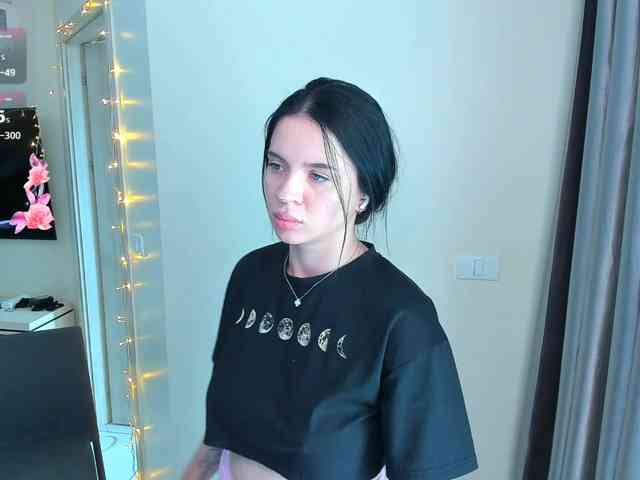 evelyne-xx webcam