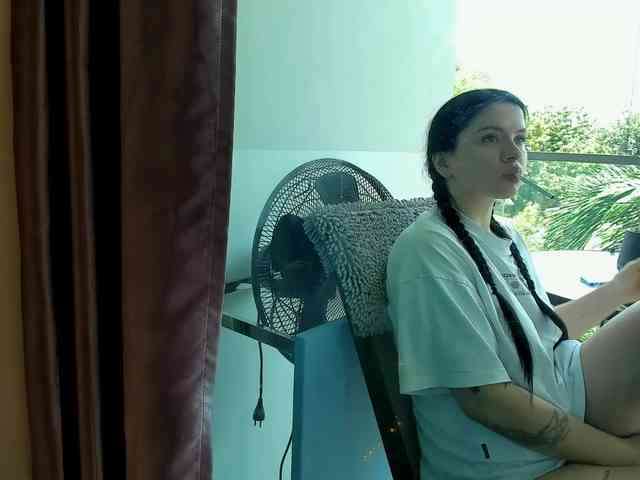 evelyne-xx webcam