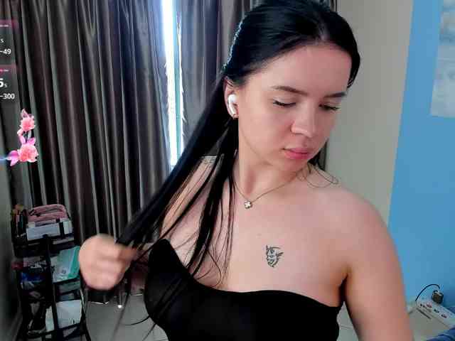 evelyne-xx webcam