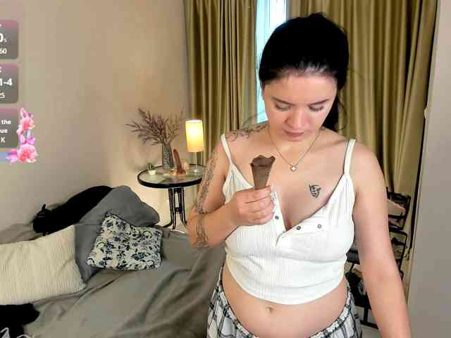 evelyne-xx evelyne-xx