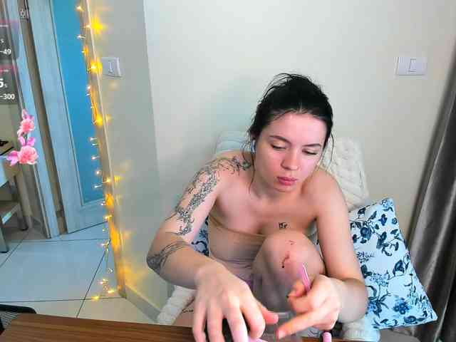 evelyne-xx webcam
