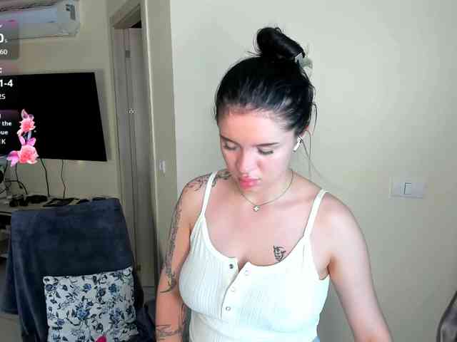 evelyne-xx webcam