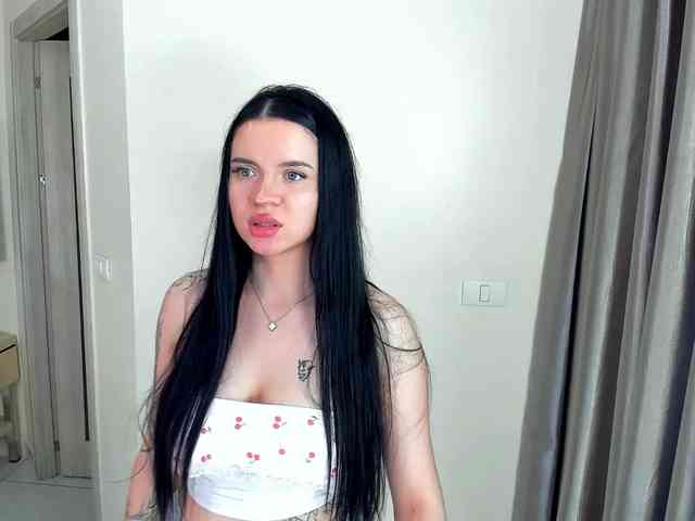 evelyne-xx Live Webcam on BongaCams