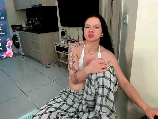 evelyne-xx webcam