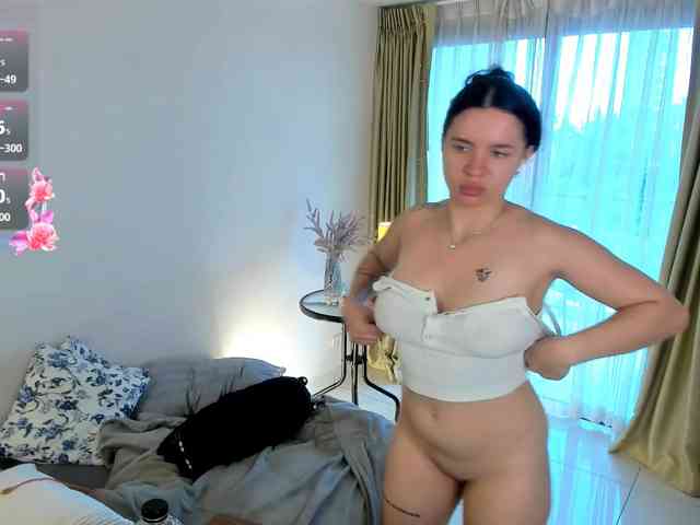 evelyne-xx webcam