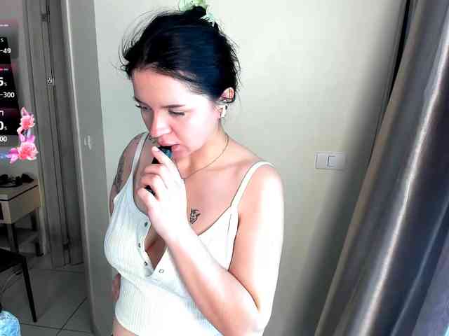 evelyne-xx webcam