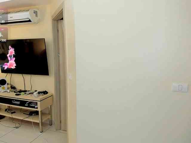 evelyne-xx webcam