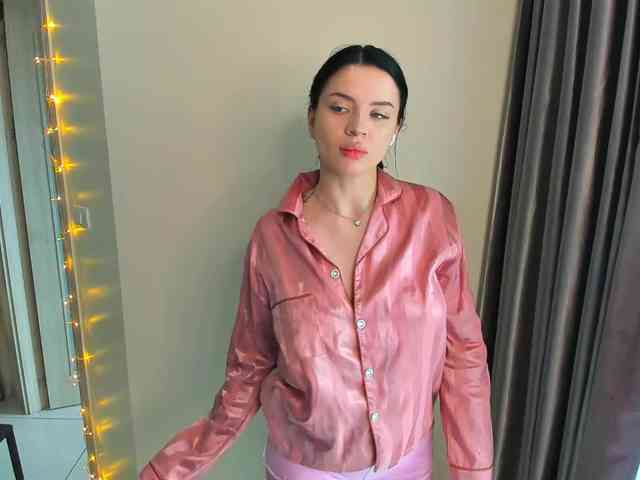 evelyne-xx Sex Cam Show