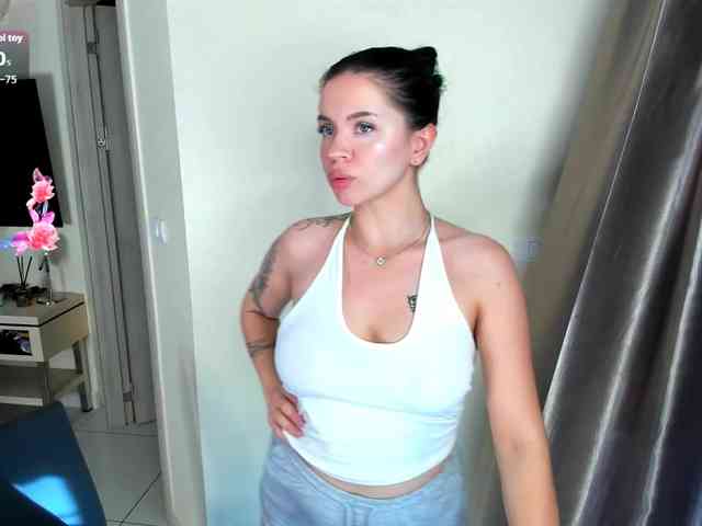 evelyne-xx evelyne-xx