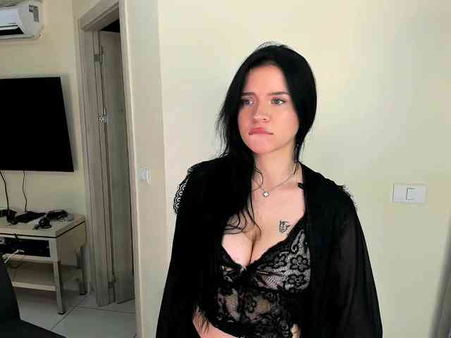 evelyne-xx evelyne-xx