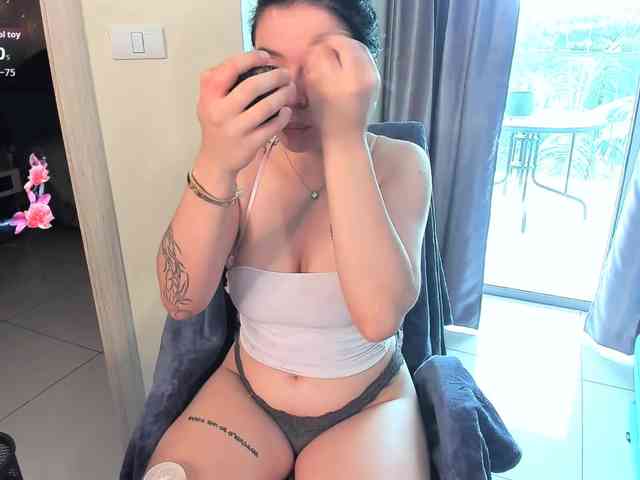 evelyne-xx webcam