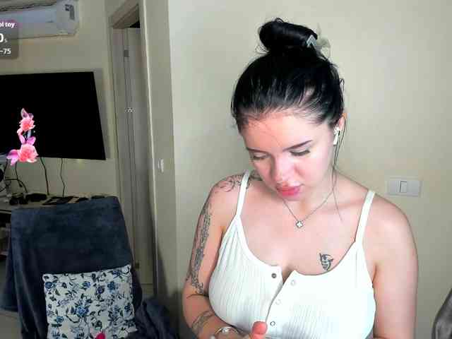 evelyne-xx webcam