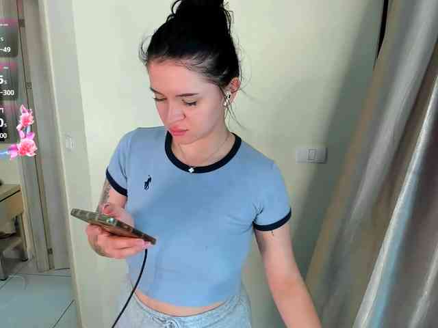 evelyne-xx webcam