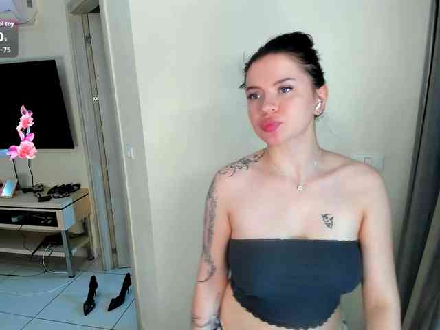 evelyne-xx webcam