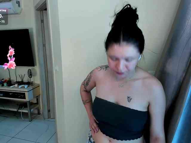 evelyne-xx webcam