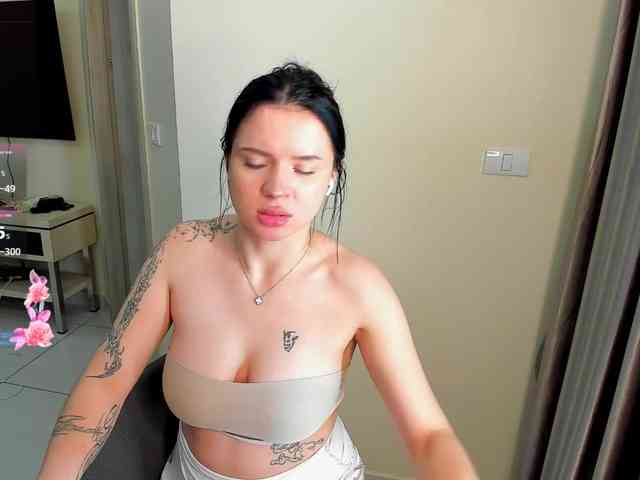 evelyne-xx webcam