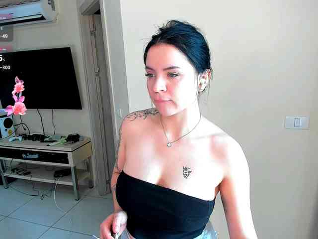 evelyne-xx webcam