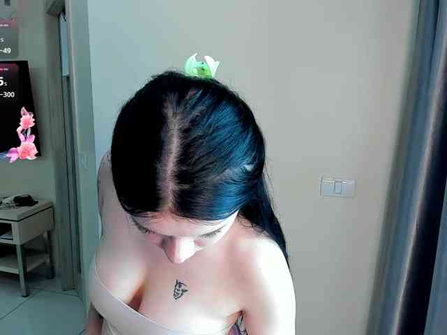 evelyne-xx webcam