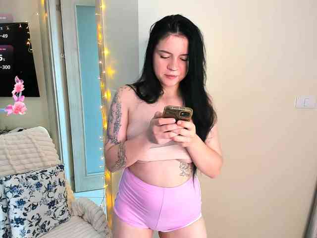 evelyne-xx webcam