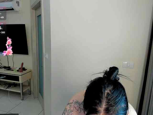 evelyne-xx webcam