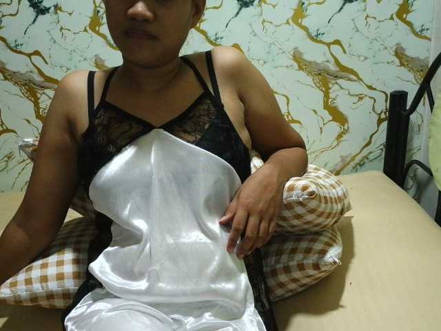 Cazzandra live cam on BongaCams