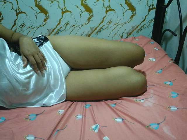 Cazzandra live cam on BongaCams