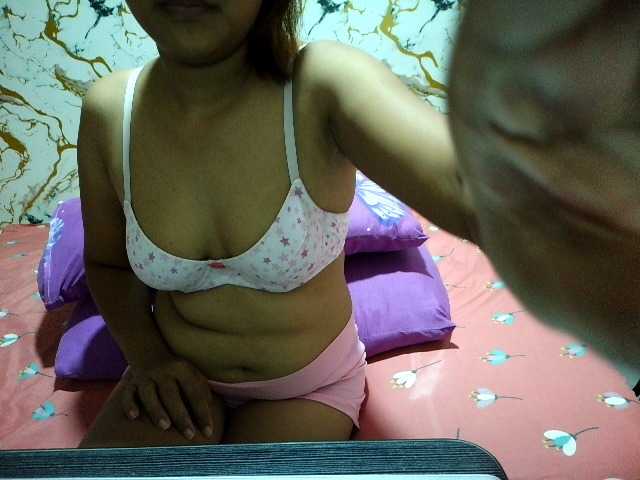 Cazzandra live cam on BongaCams