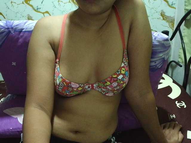 Cazzandra live cam on BongaCams