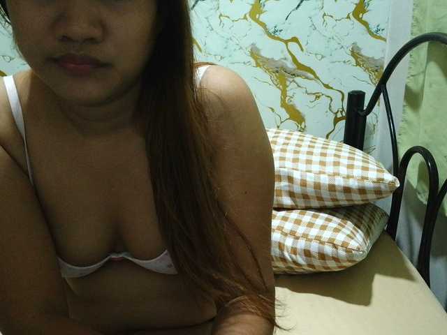 Cazzandra live webcam show